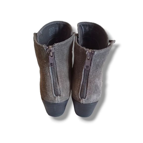 Like New 🌷 Yellow Box Women's Jaffa Charcoal Suede Strappy Ankle Boots - Picture 5 of 16